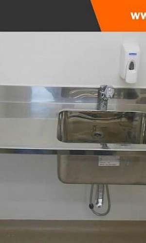 bancada de aço inox para laboratório  bancada de aço inox para laboratório